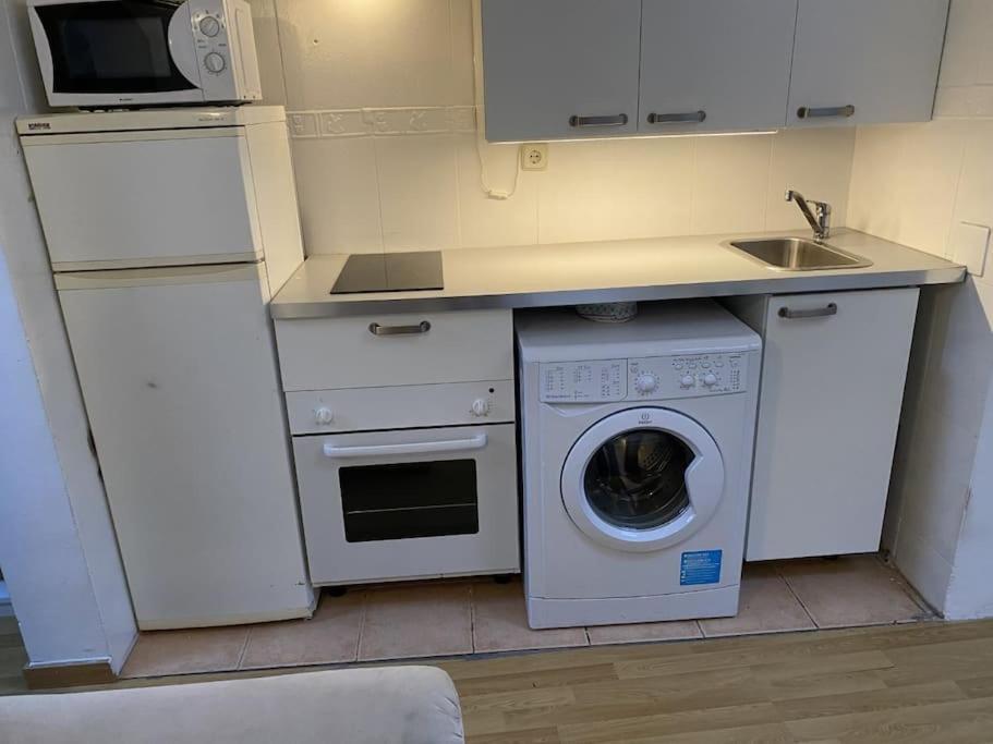 San Bernabe, Apartamento Para 2 En Las Vistillas Junto A Metro Puerta De Toledo Madrid Extérieur photo